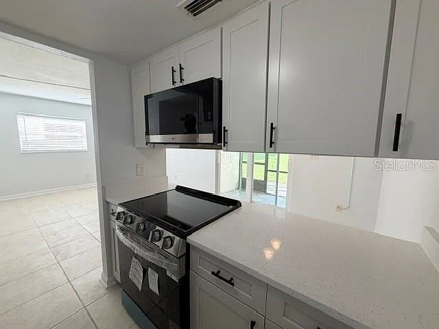5521 Bay Blvd #101 — Photo 11