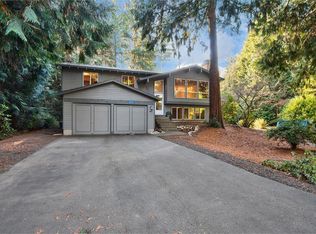 8830 NE Towne Ct, Bremerton, WA 98311