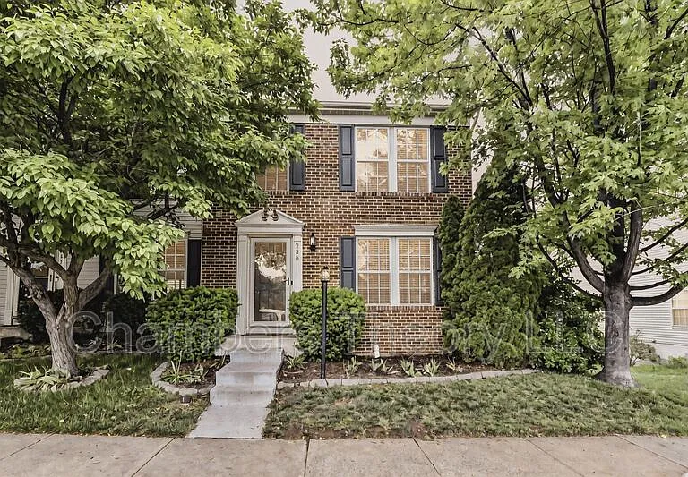 235 Shirley Sq SE — Photo 40
