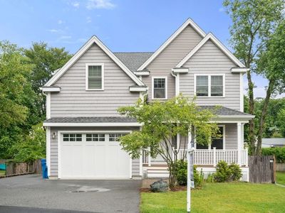 79 Rockridge Rd, Waltham, MA, 02453