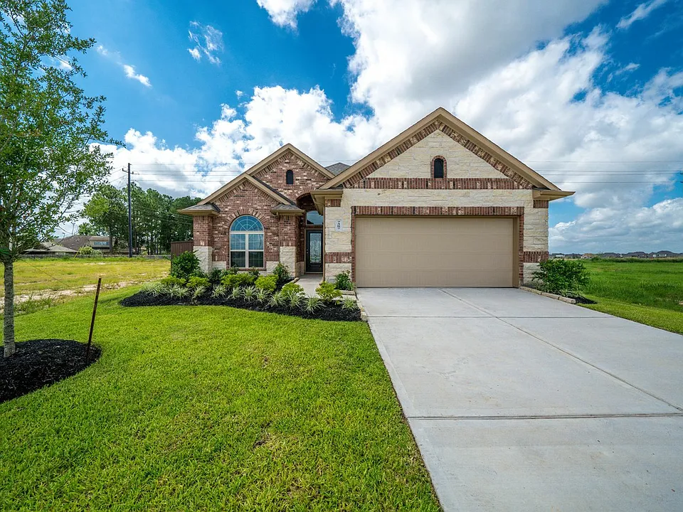 7307 Saddle Tree Dr
