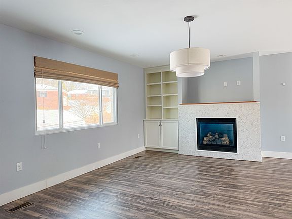 3rd image of 4851 Richardson Rd