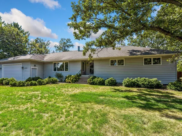 13330 Isanti St NE, Ham Lake, MN 55304