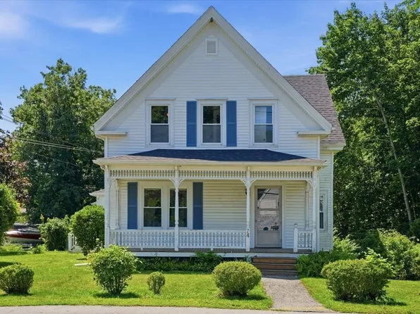 74 Wareham St, Middleboro, MA 02346