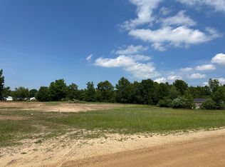 4441 E Hogan Rd, Pentwater, MI 49449