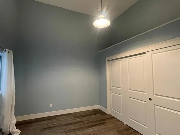 375 12th St #1, Oakland, CA 94607