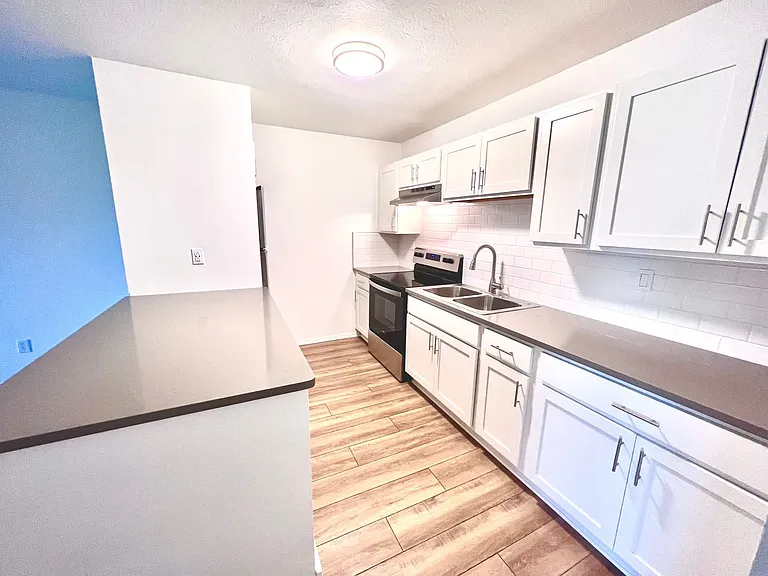 Acres Crossing Apartments — Photo 26