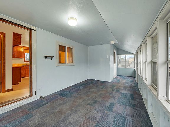 3rd image of 4907 Ball Park Rd