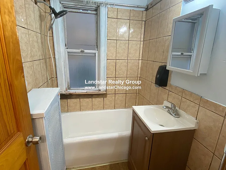 4929 N Whipple St #1W — Photo 1