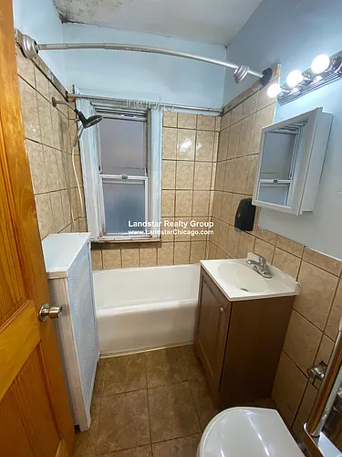 4929 N Whipple St #1W Photo 1
