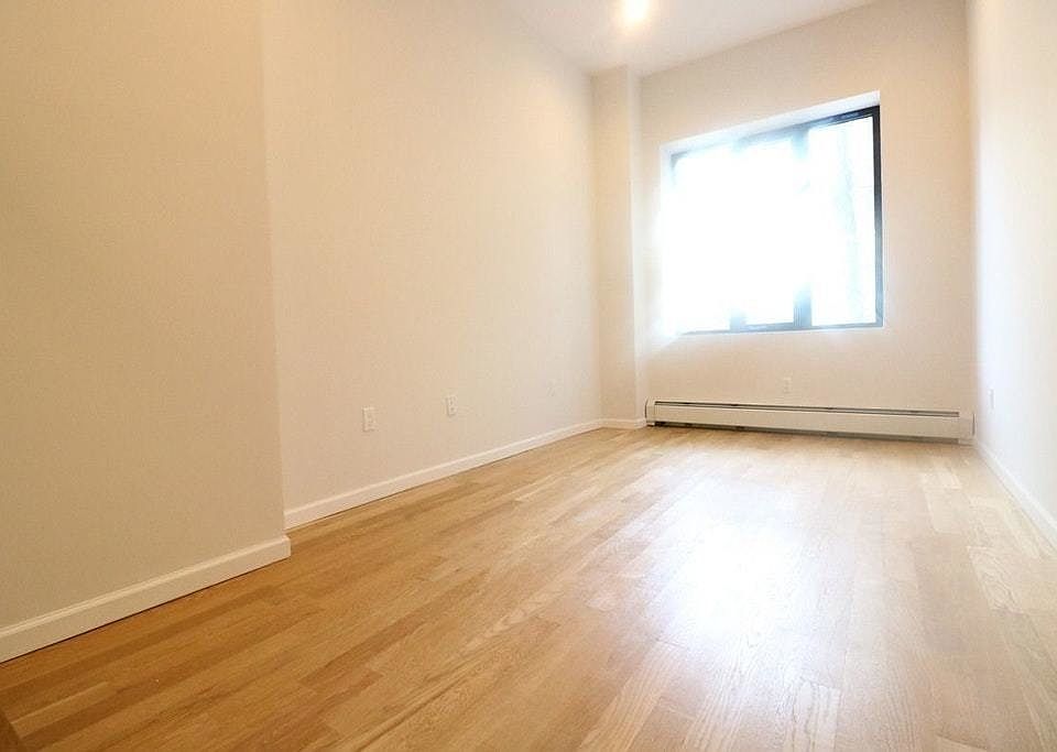 1st image of 156 Irving Ave #1A