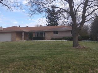 3420 Wilshire Rd, Brookfield, WI 53045