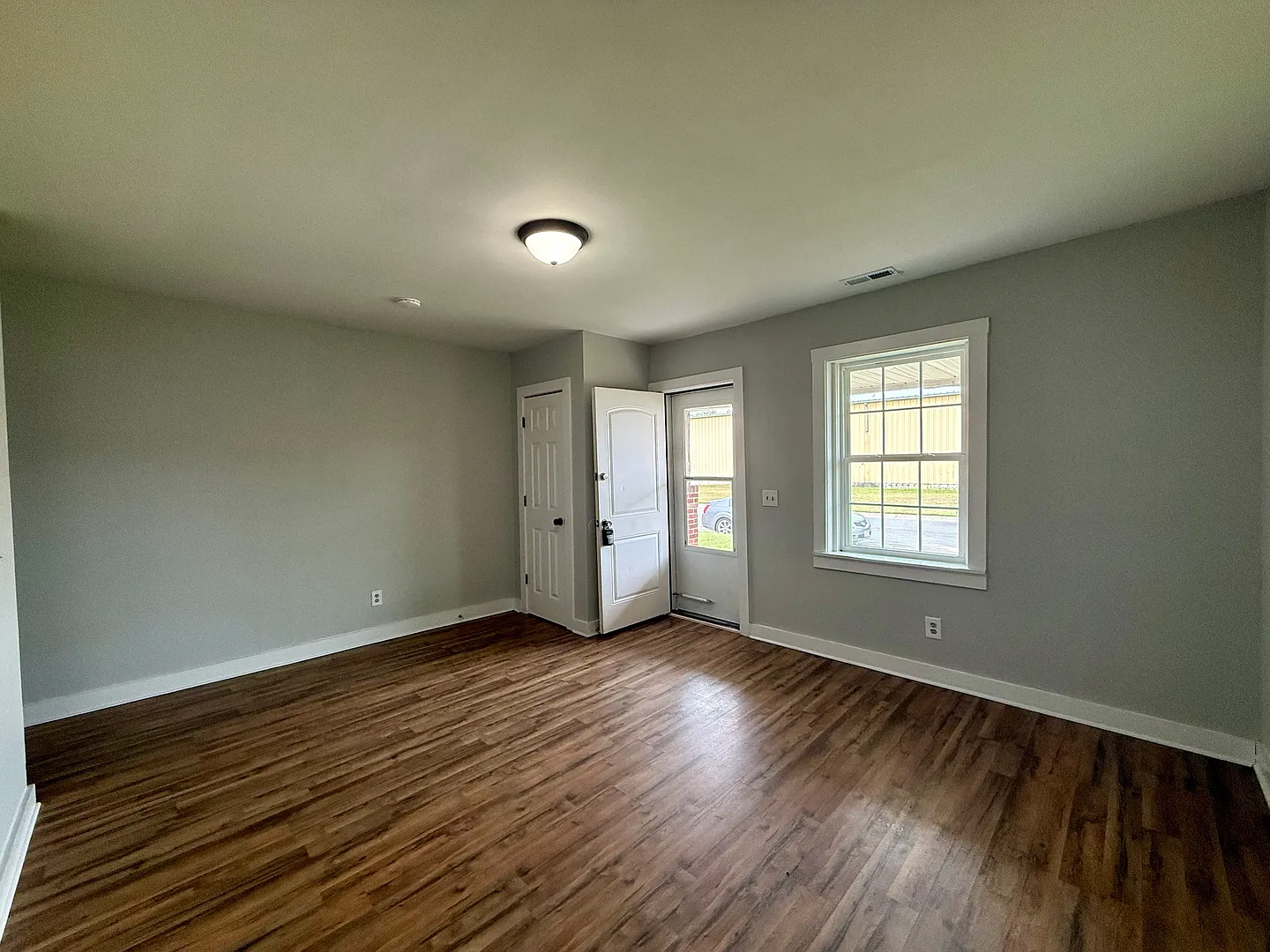 410 West Vine Street — Photo 3