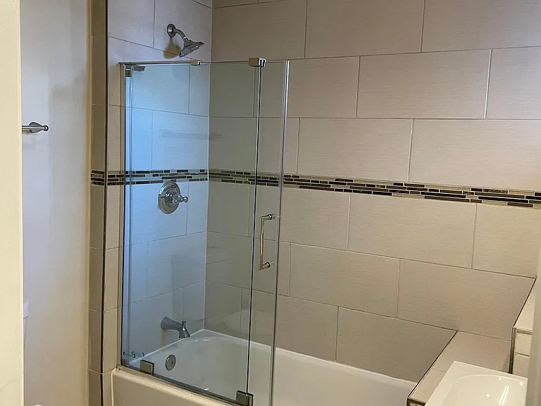 Full bathroom on upper floor