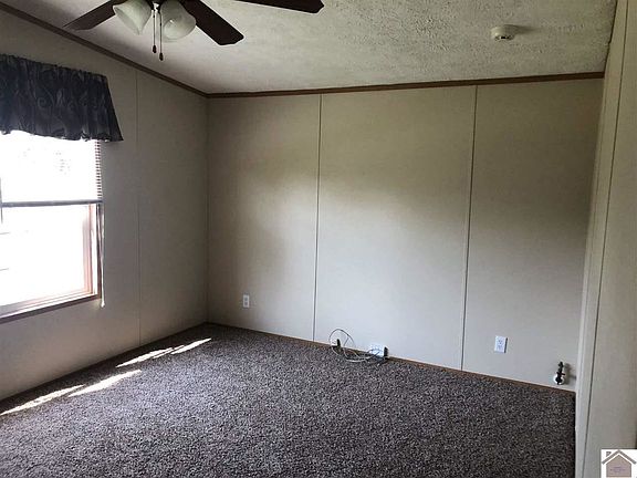 5th image of 190 Green Acres Ln