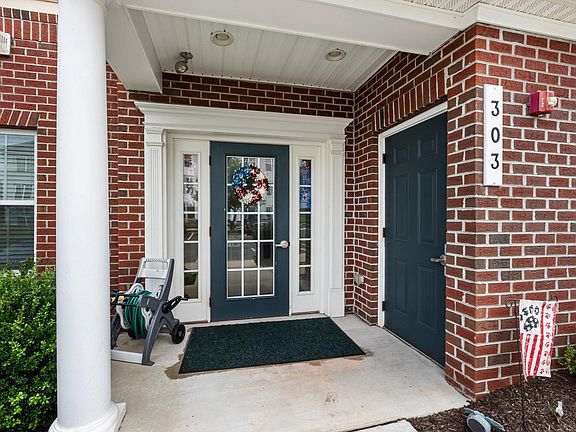 3rd image of 303 Lothian Way Unit 204