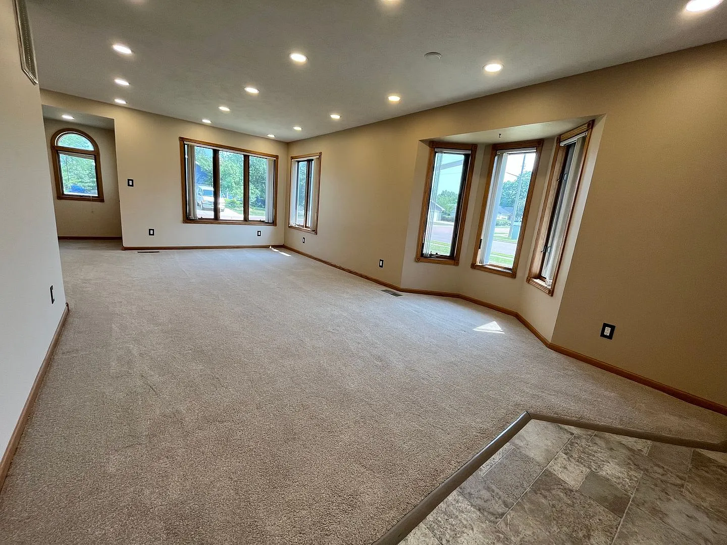 2 Bed/1 Bath Ground Floor Twinhome in Lennox! — Photo 1