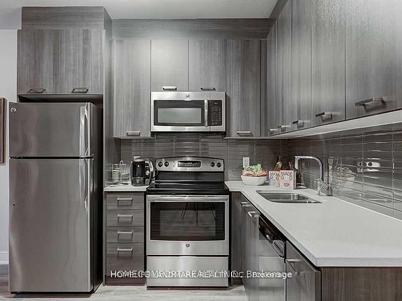 2nd image of 150 Main St W #707