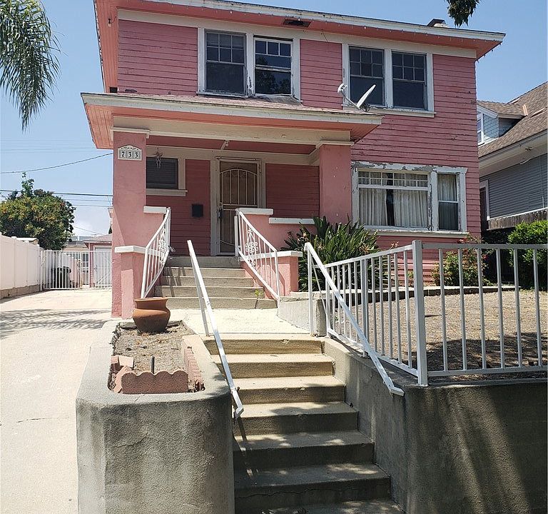 1st image of 733 S Meyler St