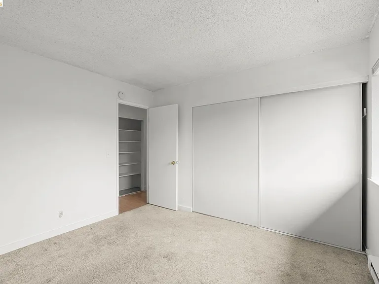 981 Cheryl Ann Cir #40 — Photo 17