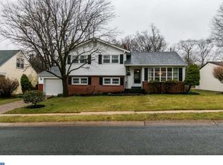 216 S Avon Dr, Claymont, DE 19703