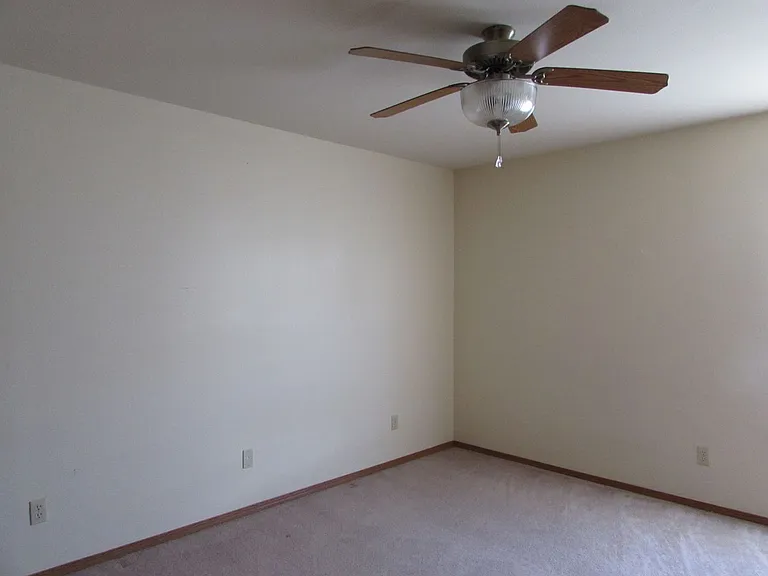 20320 Skyview Dr — Photo 4