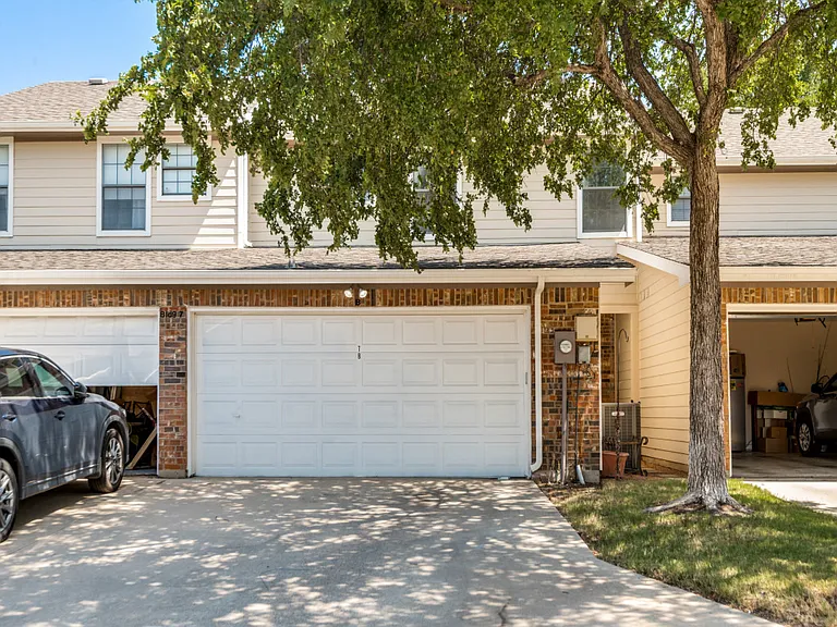 2800 Keller Springs Rd #7B — Photo 24