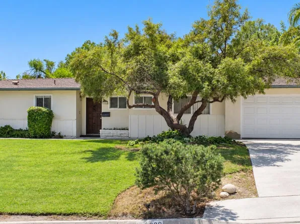 2000 Kingston Pl, Bakersfield, CA 93306