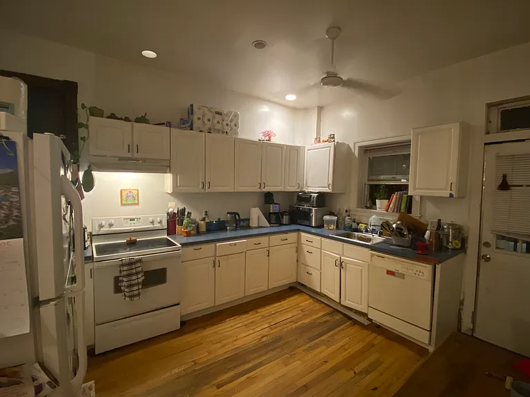 1031 Park Rd NW #2 — Photo 14