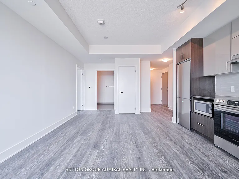 188 Fairview Mall Dr #2115 — Photo 16