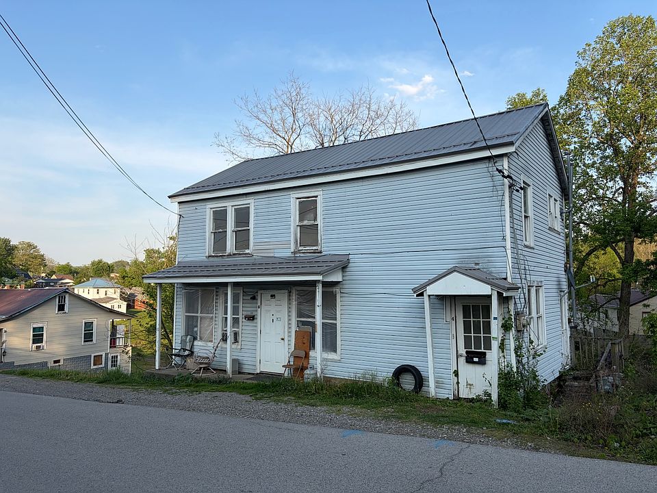 1st image of 4/6 Whiting Ave