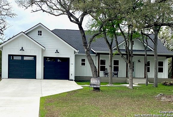 2nd image of 118 River View Dr.