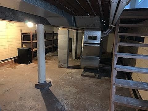 3rd image of 207 Newton Ave