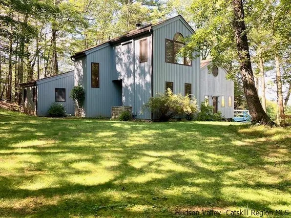 61 Rocky Road, Olivebridge, NY 12461