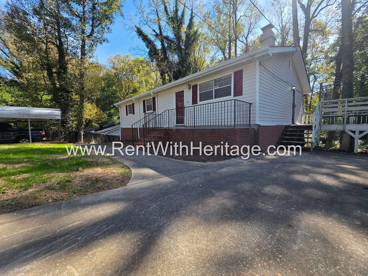 Awesome Updated 3 Bd / 1.5 Bath Ranch Home With All The Upgrades / Gorgeous and New / Great Location — Photo 2