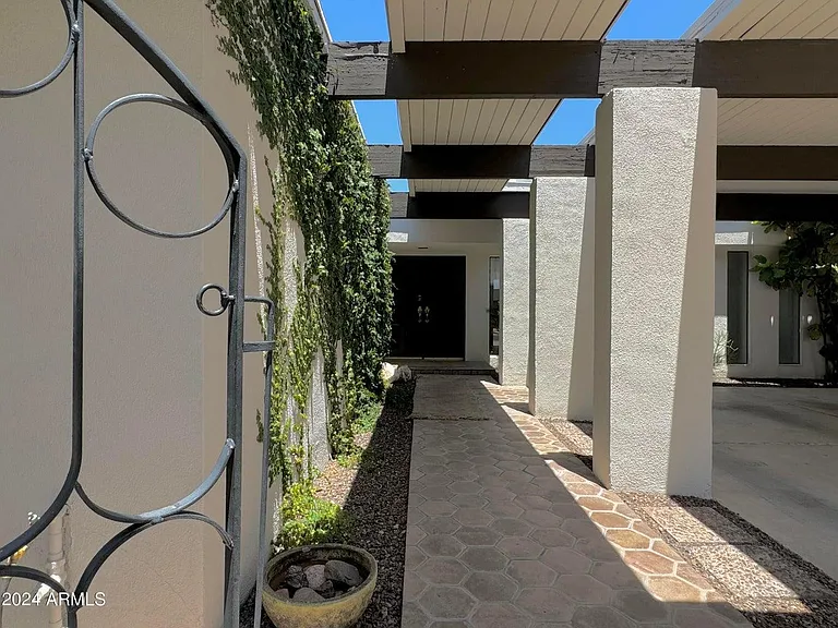 8768 E Via De Dorado — Photo 32