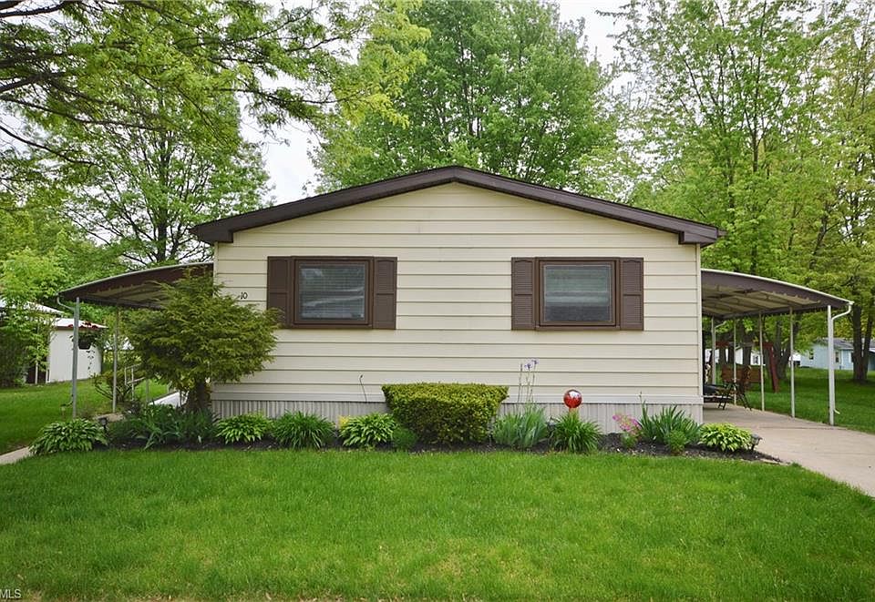 1st image of 10 Dogwood Ln #10