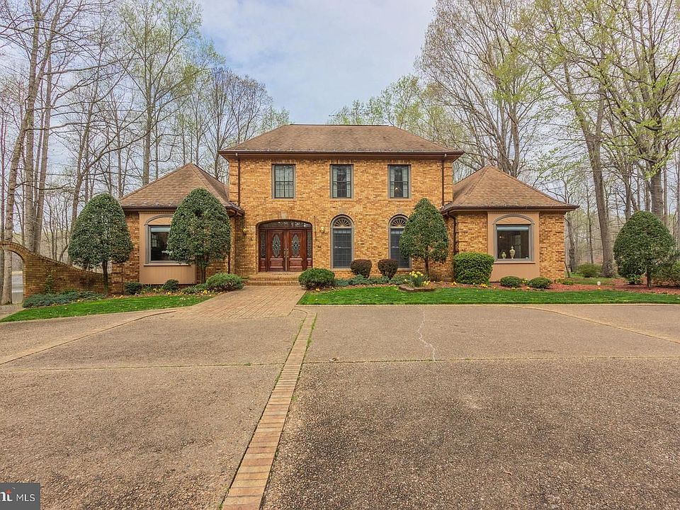 1st image of 150 Walden Ln