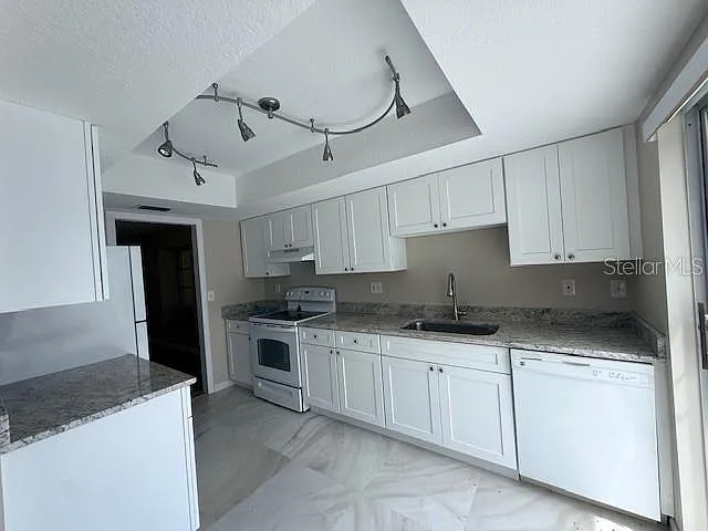 6264 Green View Cir #112 — Photo 15