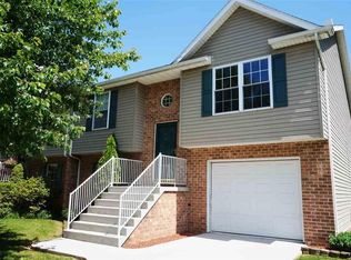 836 Logan Ln, Hanover, PA 17331