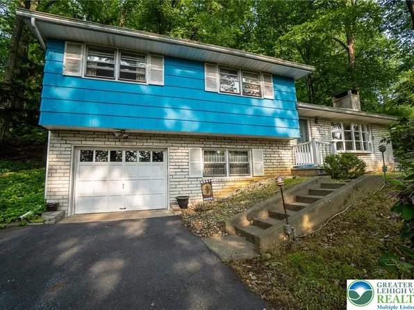4517 S 5th St, Emmaus, PA 18049