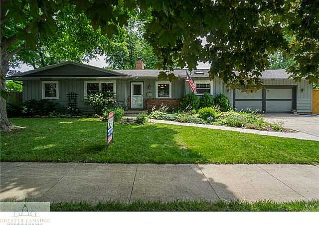 1st image of 841 Belknap St