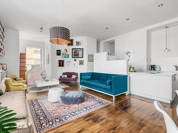5th image of 395 Broadway APT 11D