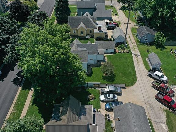 2nd image of 303 6th St