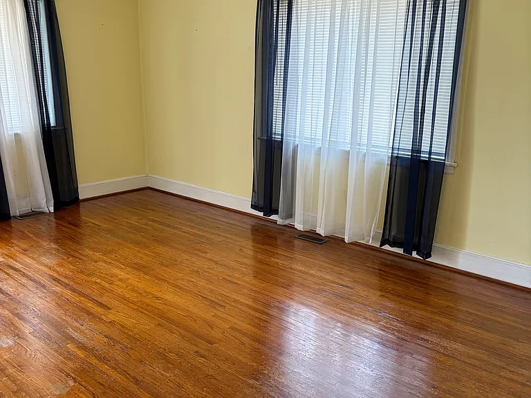 13905 Fairview Rd — Photo 10