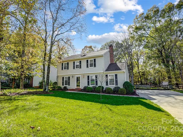 2507 Lawton Bluff Rd, Charlotte, NC 28226