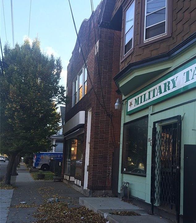 2nd image of 150 Military Rd