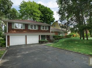 499 Park St, Montclair, NJ 07043