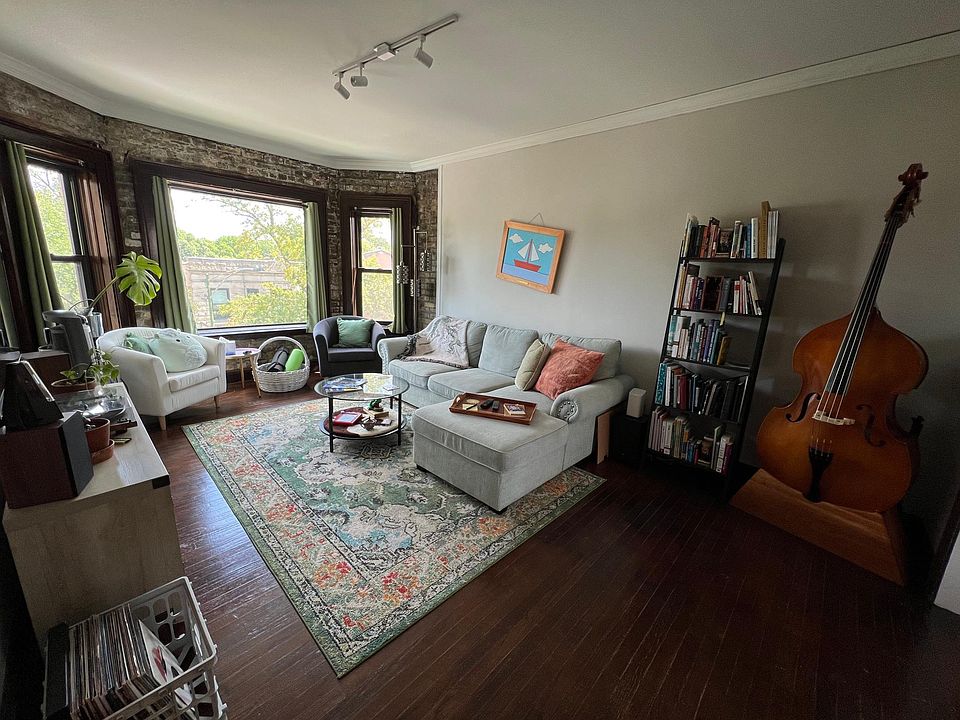 1st image of 2512 N Sacramento Ave #3
