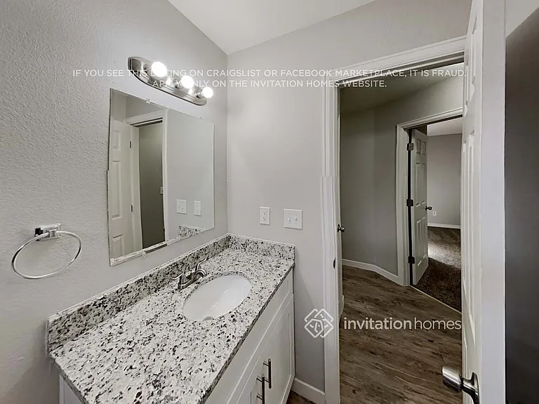 223 N 49th Avenue Ct — Photo 15